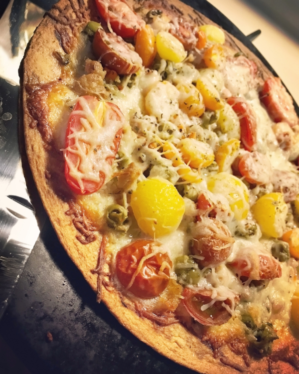 PizzaStoneMezzaluna01CB18 fmPRO scaled 1