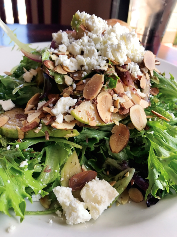 Arugula Salad with Almonds and Cheese