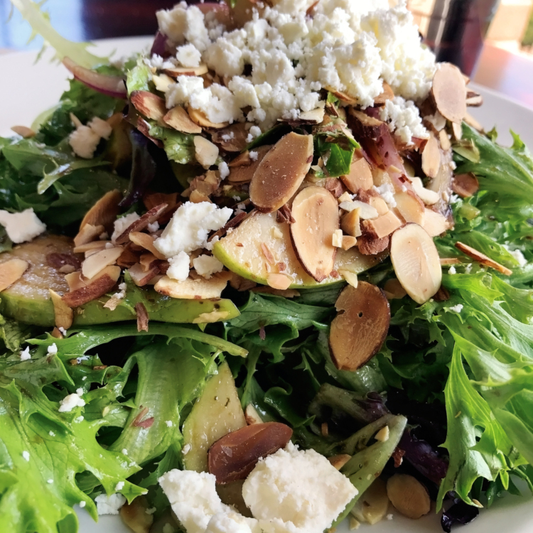 Arugula Salad with Almonds and Cheese